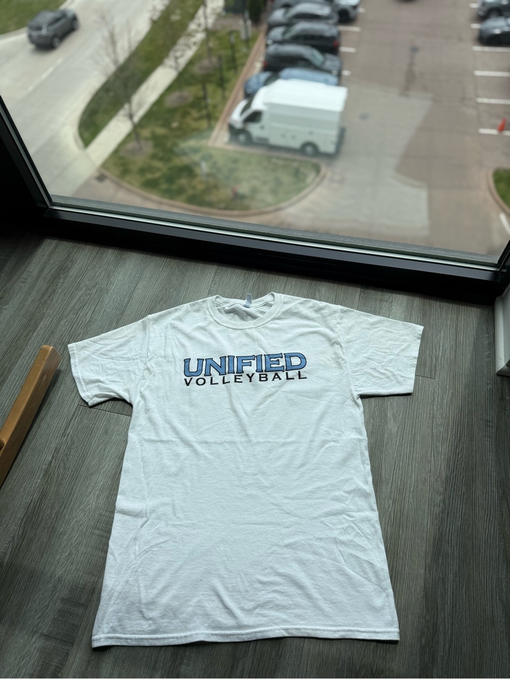 Volleyball Men's White Graphic Tee size M
Jerzees brand pre-owned with free gift